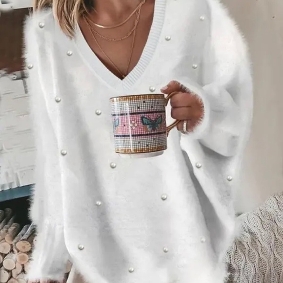 Chicme Sweaters - 𝅺beaded Decor Long Sleeve Fluffy Top-NWT